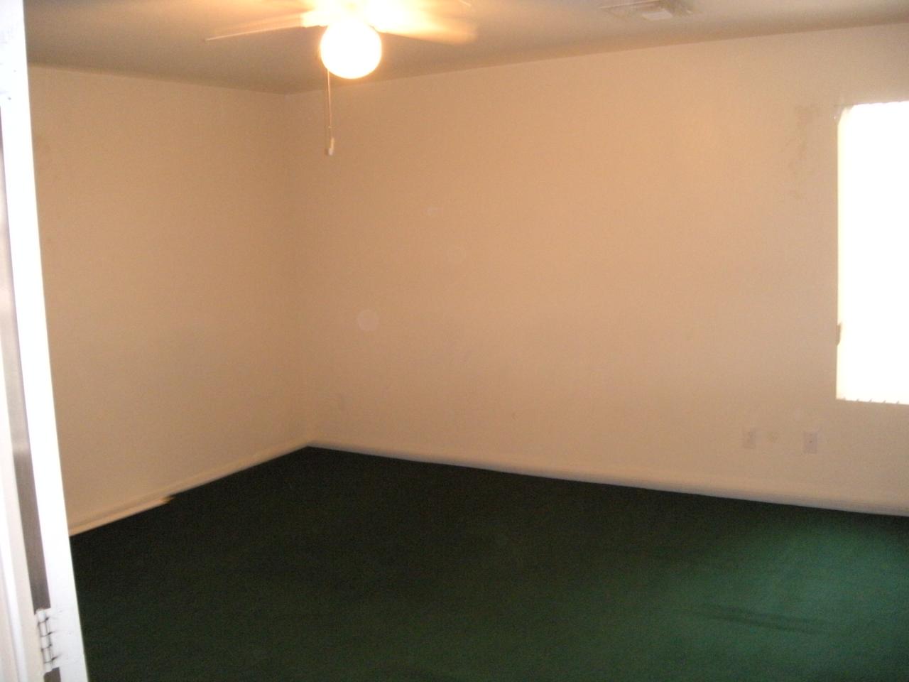 9537 West Hatcher Road Peoria, AZ 85345 - Photo 6 of 6 Master Bed Room