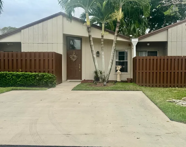 $419,900 | 22302 Timberly Drive, Boca Raton, FL 33428