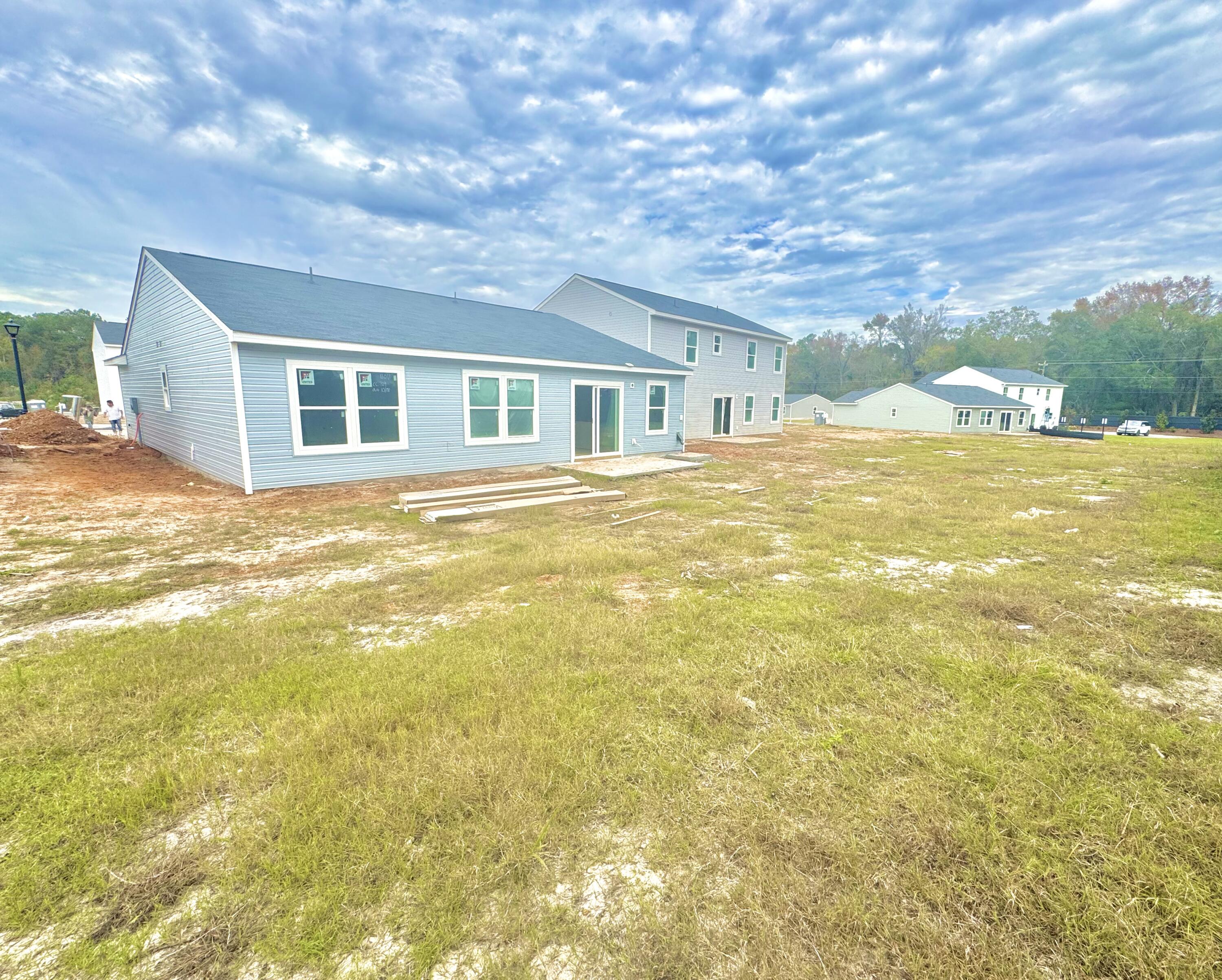 4131 Rising Tide Drive Summerville, SC 29485 - Photo 3 of 33 Huge Private Backyard!