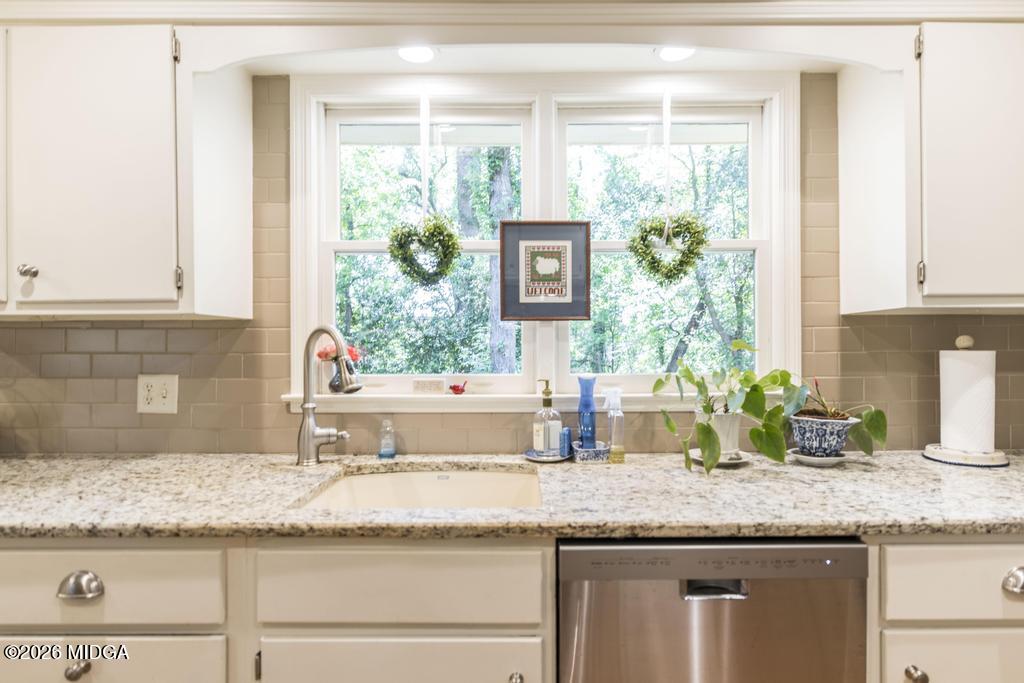 861 Windsor Road Macon, GA 31204 - Photo 4 of 31 updated kitchen