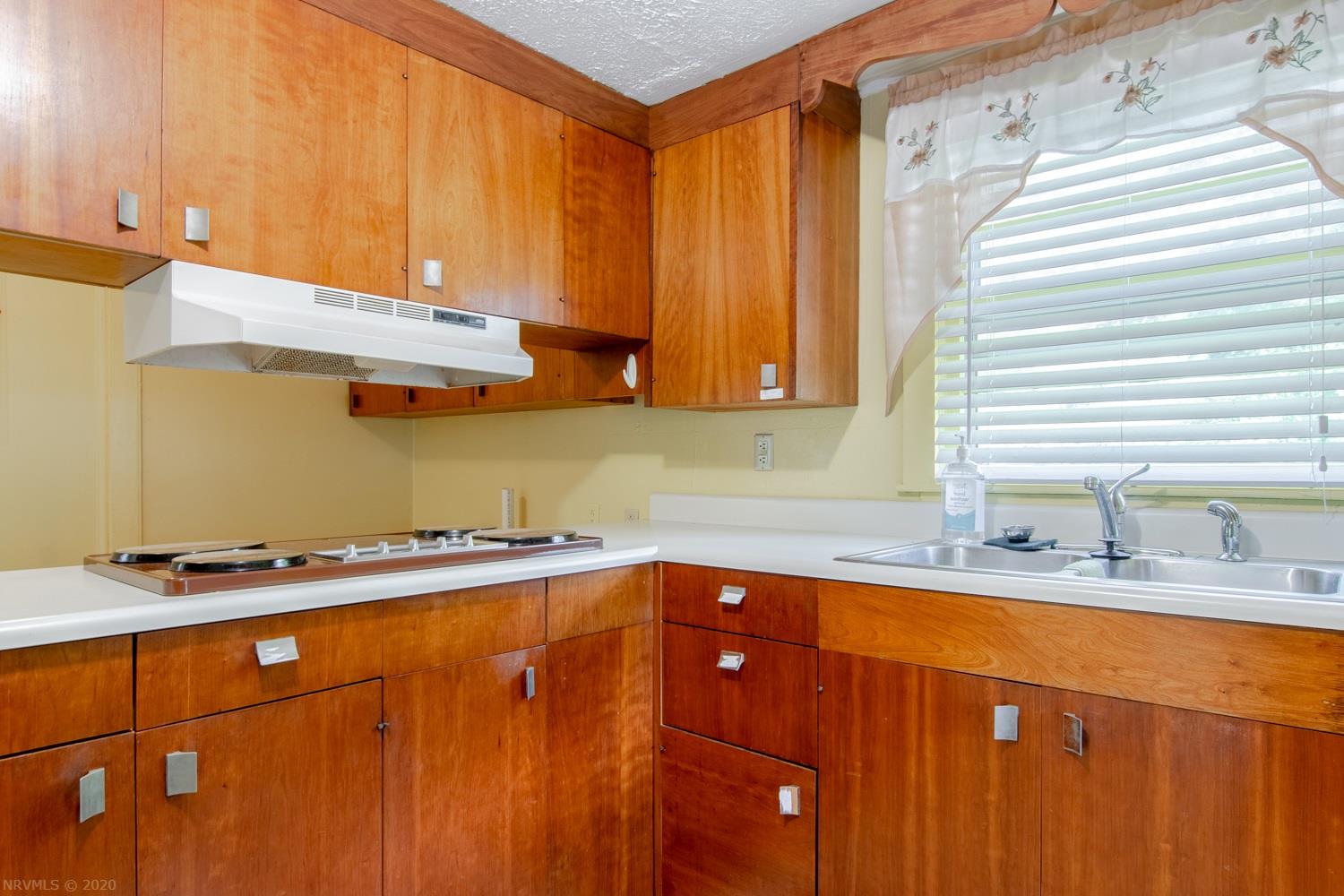 3766 Altoona School Road Pilot, VA 24138 - Photo 16 of 44 Gallery Image 16