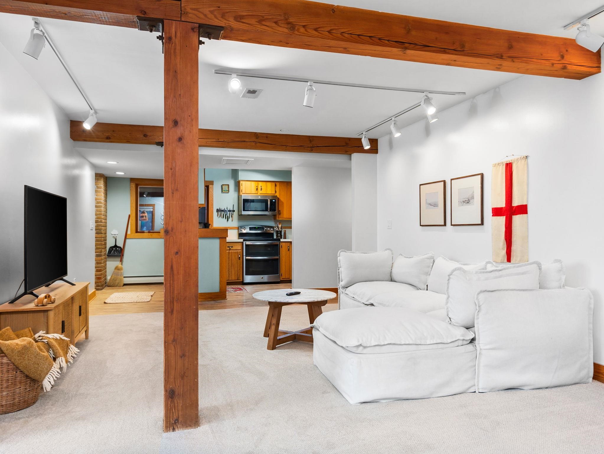236 Front Street, Unit 1B Suttons Bay, MI 49682 - Photo 7 of 24