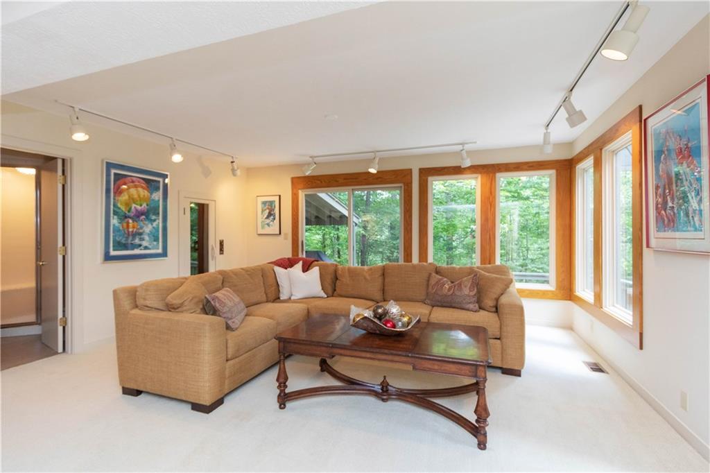 6205 Johnson Road Indianapolis, IN 46220 - Photo 16 of 53 Gallery Image 16