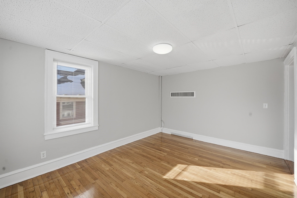 62 Warner Street, Unit 3L Springfield, MA 01108 - Photo 6 of 9