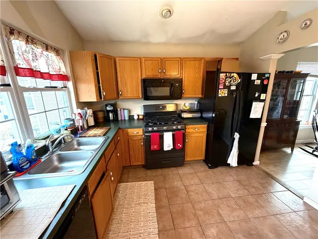 $419,900 | 31 Stoney View Drive, Cumberland, RI 02864