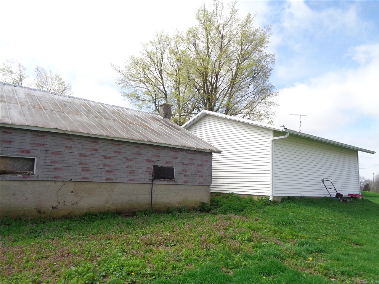 6020 Skuse Road Osseo, MI 49266 - Photo 23 of 34