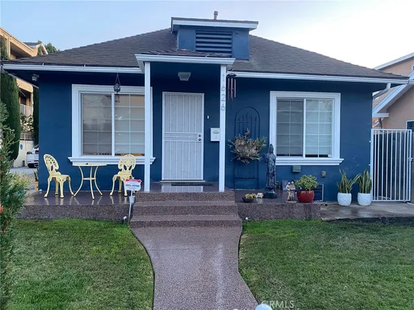 $1,099,000 | 1626 East 6th Street, Long Beach, CA 90802
