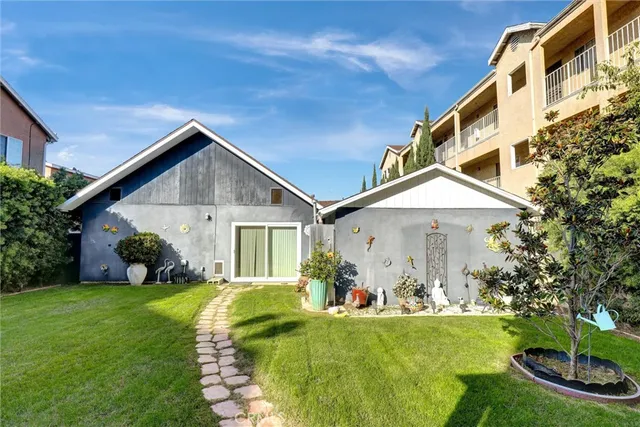 $1,199,000 | 1626 East 6th Street, Long Beach, CA 90802