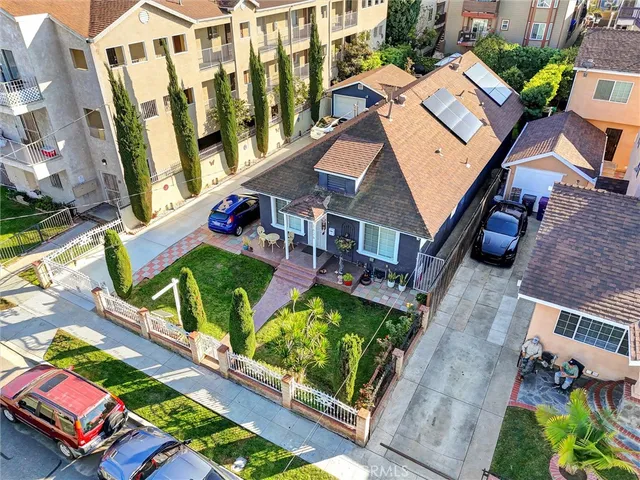 $1,199,000 | 1626 East 6th Street, Long Beach, CA 90802