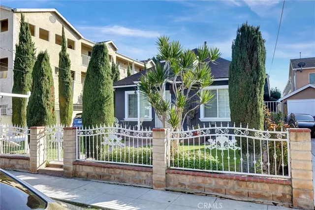 $1,199,000 | 1626 East 6th Street, Long Beach, CA 90802