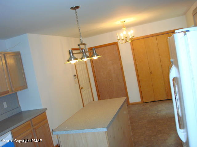 189 Canterbury Road Bushkill, PA 18324 - Photo 9 of 20 Kitchen Pantry/Laundry