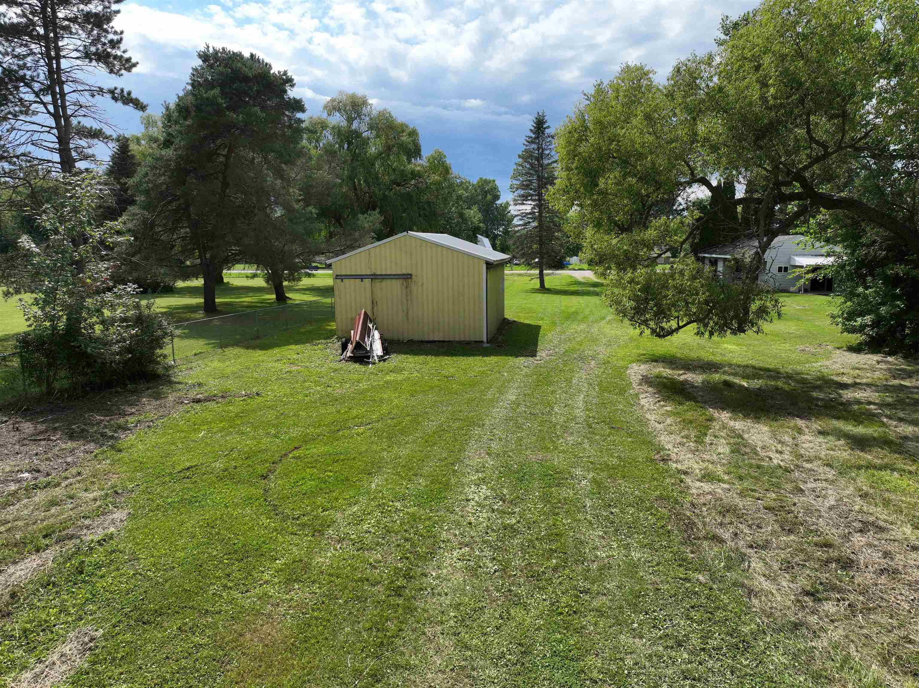 13196 Neff Road Clio, MI 48420 - Photo 16 of 42 50086910-15.JPG