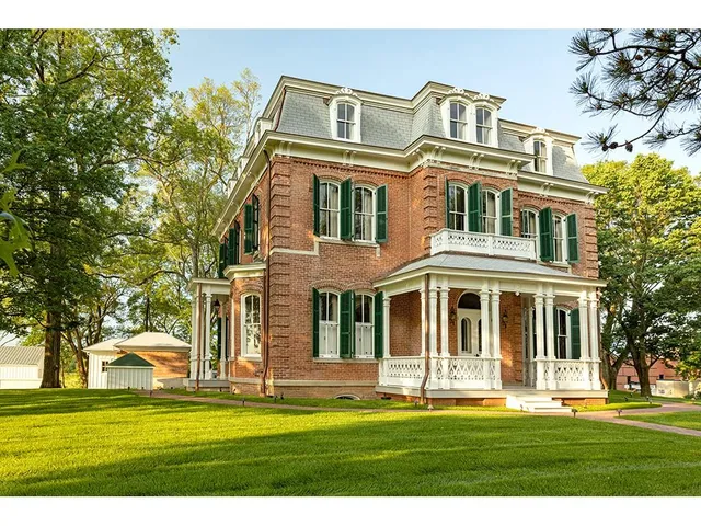 $4,800,000 | 20400 280th Trail, Malta Bend, MO 65339