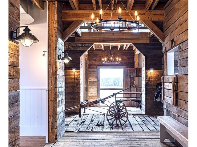 $4,800,000 | 20400 280th Trail, Malta Bend, MO 65339