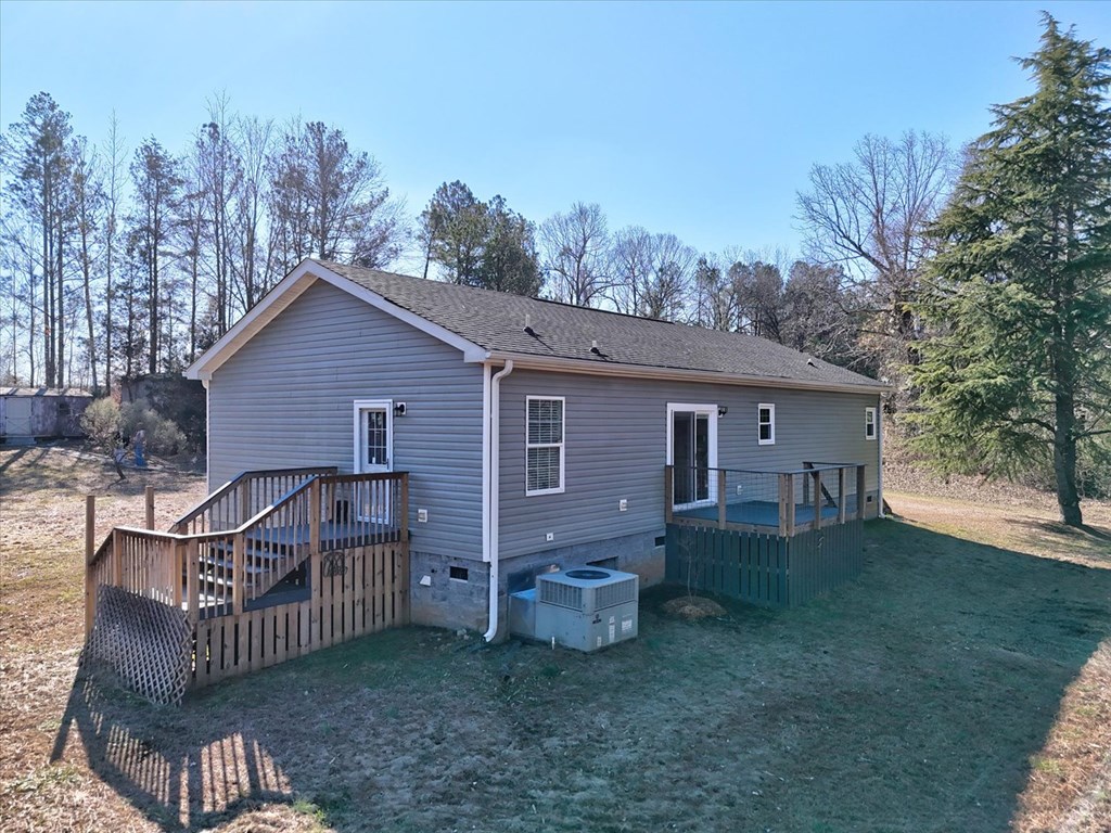 94 George Alewine Road Due West, SC 29639 - Photo 21 of 36