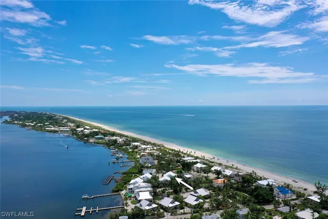 $1,395,000 | 15411 Captiva Drive, Unit 3B, Captiva, FL 33924