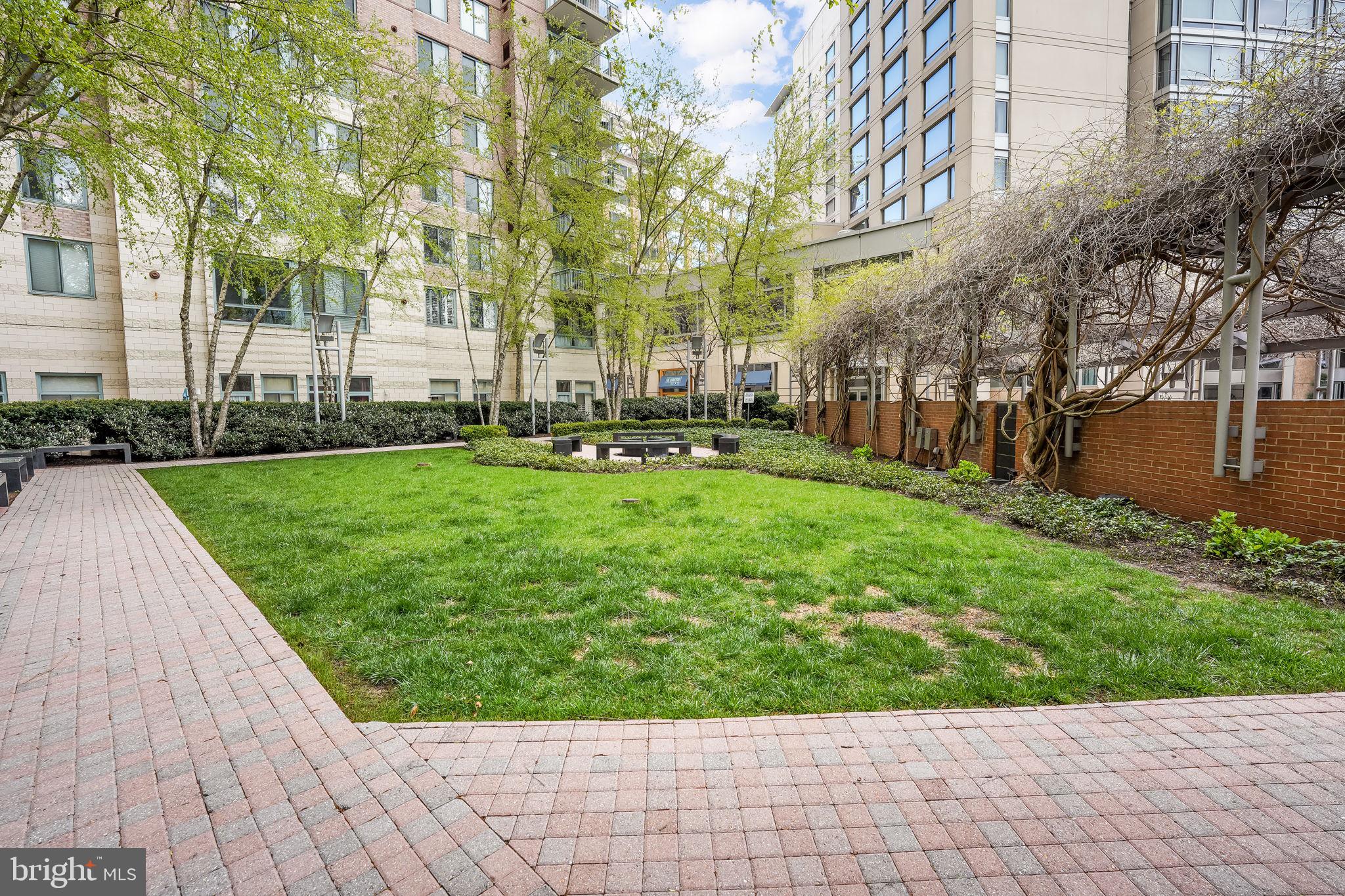 851 North Glebe Road, Unit 1309 Arlington, VA 22203 - Photo 20 of 32