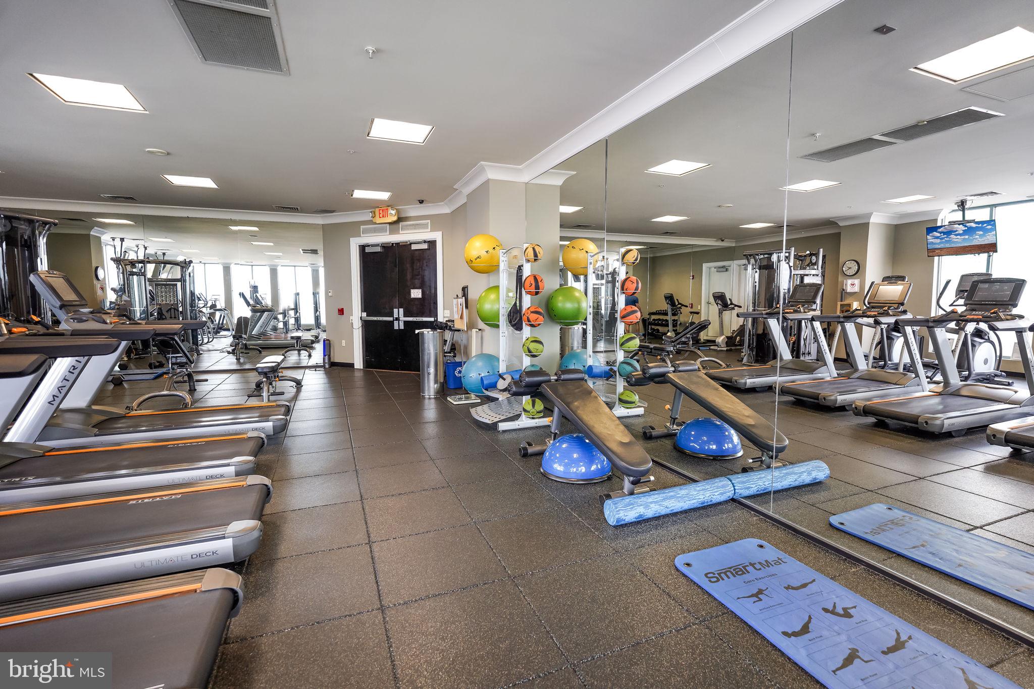 851 North Glebe Road, Unit 1309 Arlington, VA 22203 - Photo 28 of 32 Fitness center