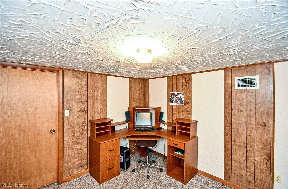 4543 South Arlington Road Uniontown, OH 44685 - Photo 17 of 25 Additional view of the office area