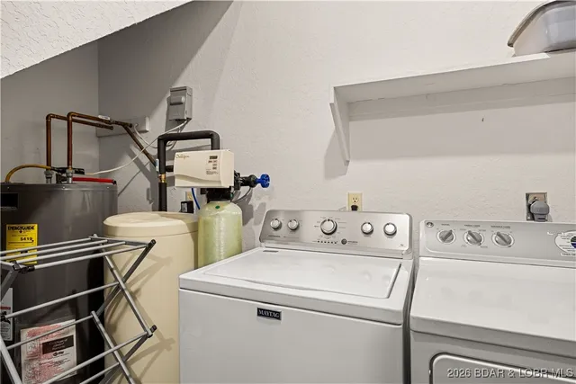 $389,900 | 361 Moongate Drive, Osage Beach, MO 65065