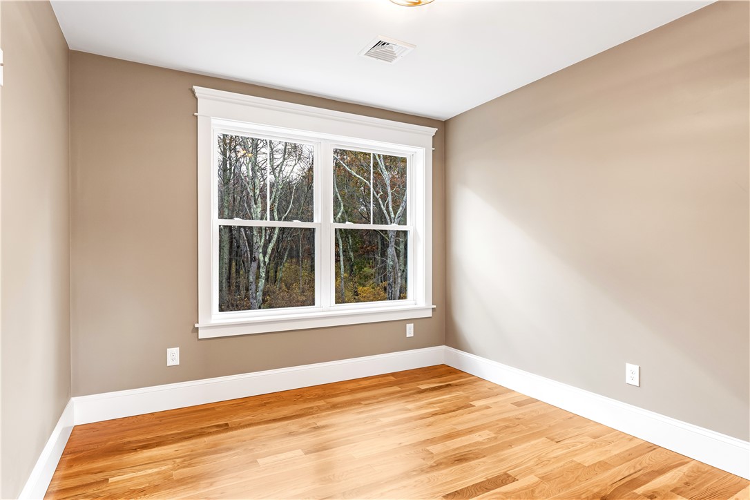 140 South Pier Road Narragansett, RI 02882 - Photo 36 of 50