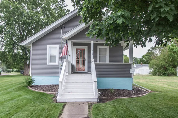 $125,000 | 309 North 1st Street, Alpha, IL 61413