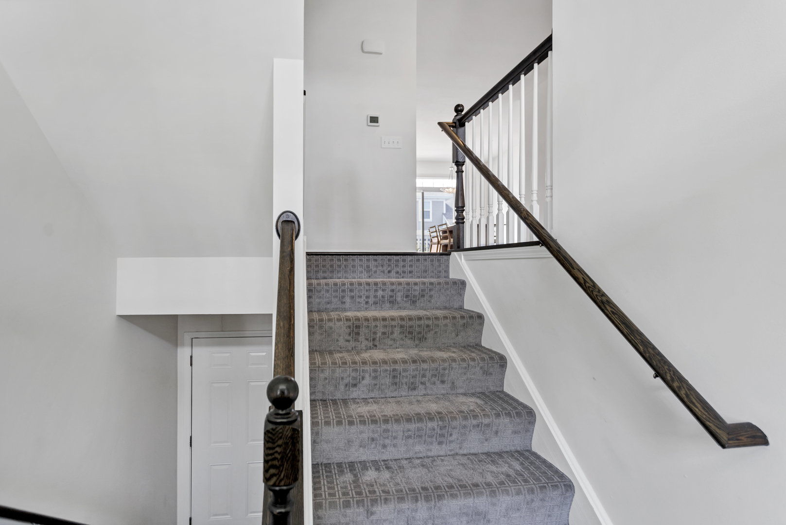 2967 Madison Drive Naperville, IL 60564 - Photo 19 of 24 a view of entryway