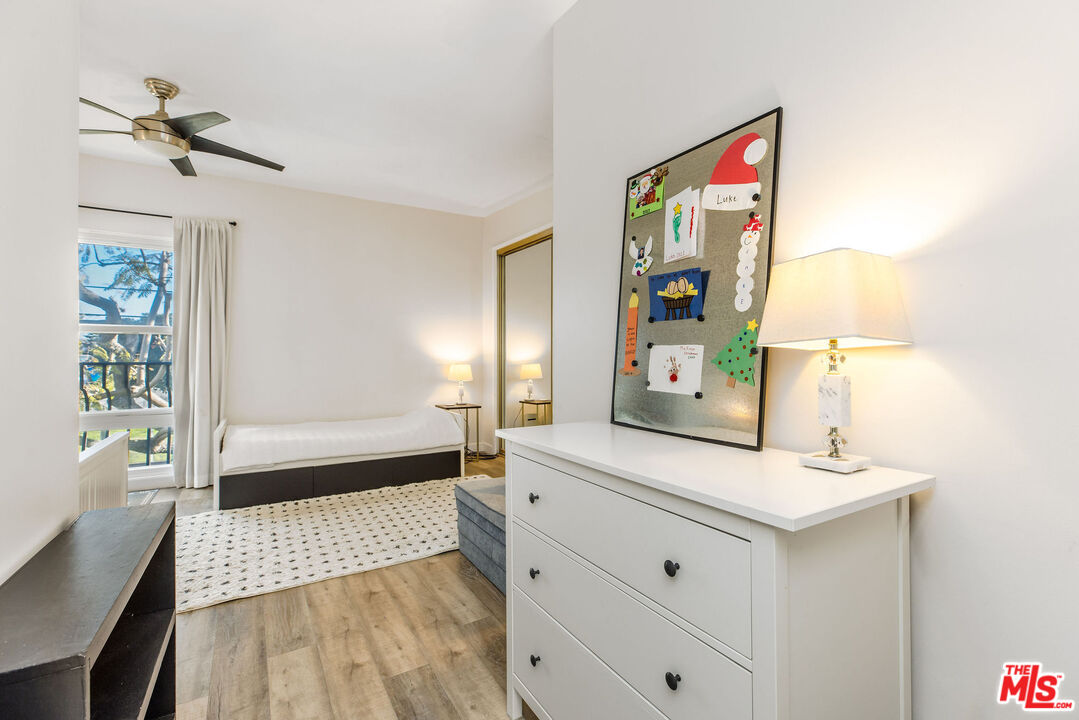 8025 Redlands Street, Unit 13 Playa del Rey, CA 90293 - Photo 19 of 43