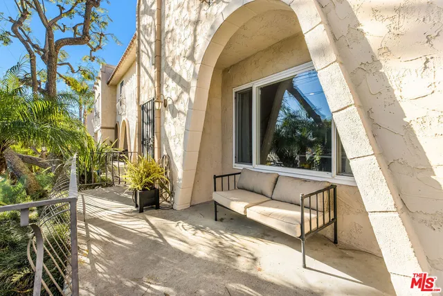 $895,000 | 8025 Redlands Street, Unit 13, Playa del Rey, CA 90293