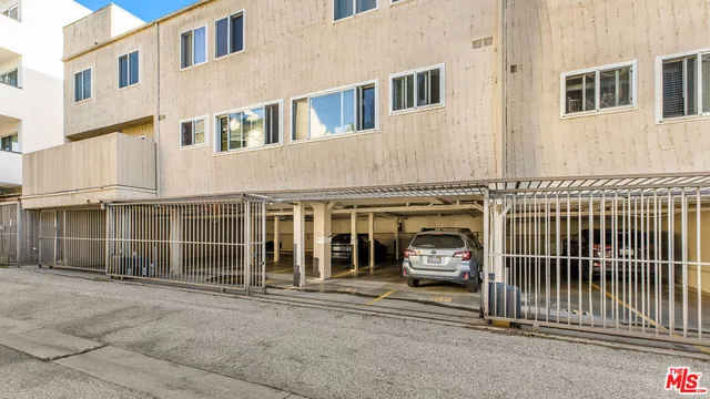 $895,000 | 8025 Redlands Street, Unit 13, Playa del Rey, CA 90293