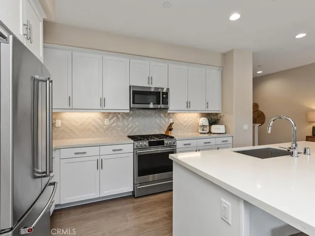 $540,000 | 45356 Via Nubes, Temecula, CA 92592