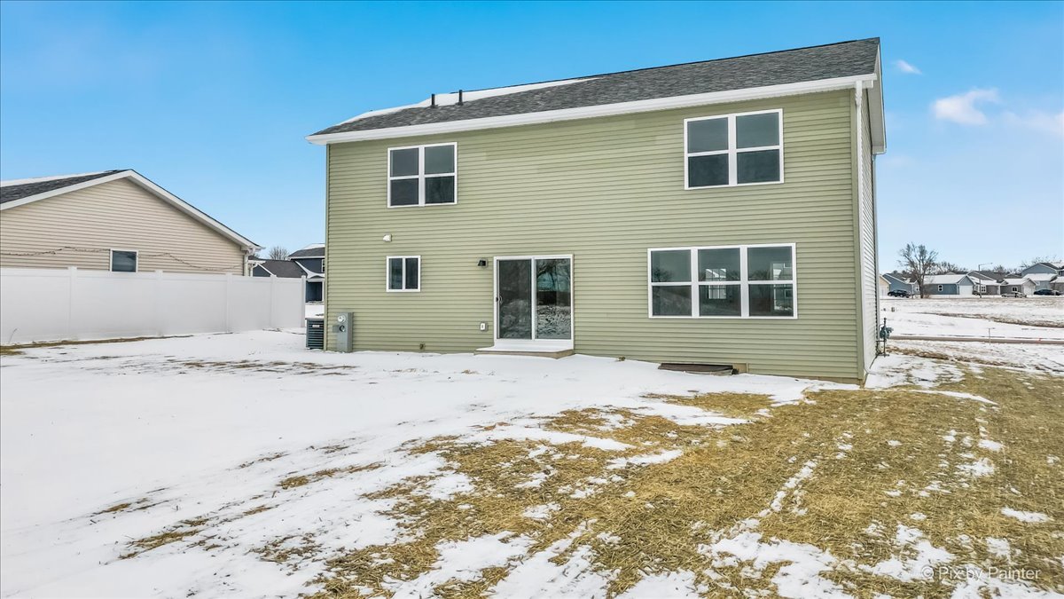 611 Apple Valley Road Harvard, IL 60033 - Photo 26 of 29 a view of a house with a swimming pool