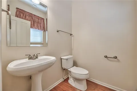 $355,000 | 16164 Linden Street, Overland Park, KS 66085