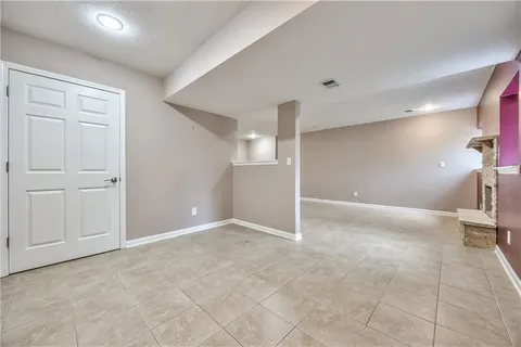 $355,000 | 16164 Linden Street, Overland Park, KS 66085