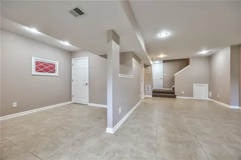 $355,000 | 16164 Linden Street, Overland Park, KS 66085