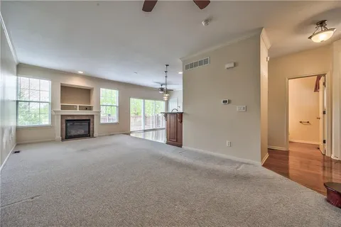 $355,000 | 16164 Linden Street, Overland Park, KS 66085