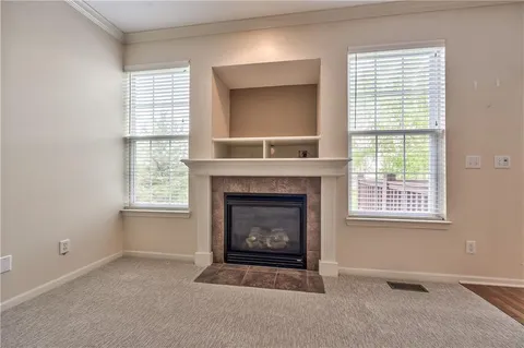 $355,000 | 16164 Linden Street, Overland Park, KS 66085