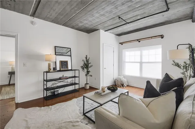 $275,000 | 800 Peachtree Street Northeast, Unit 1102, Atlanta, GA 30308