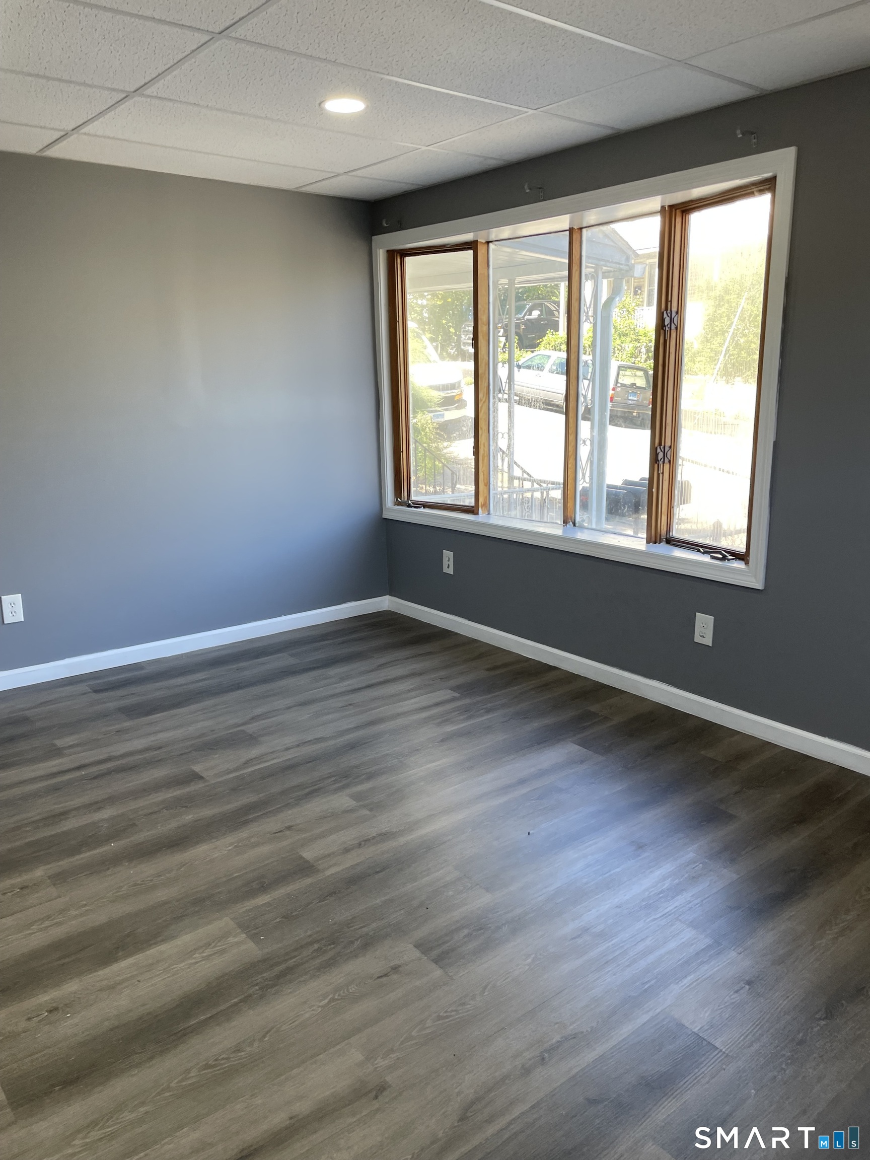 21 Edwards Street, Unit 2 Waterbury, CT 06708 - Photo 4 of 16 Gallery Image 4