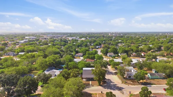 $2,000 | 302 Mc Dougal Avenue, Unit 1, San Antonio, TX 78223