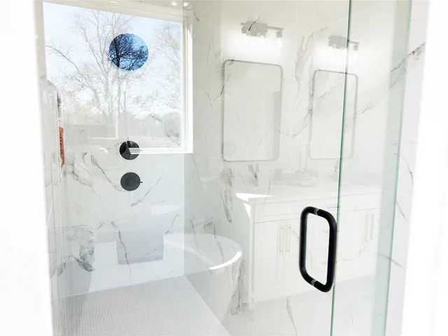 a view of utility room