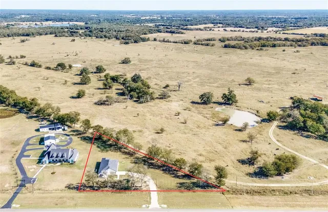 $454,999 | 8808 Us-69, Point, TX 75472