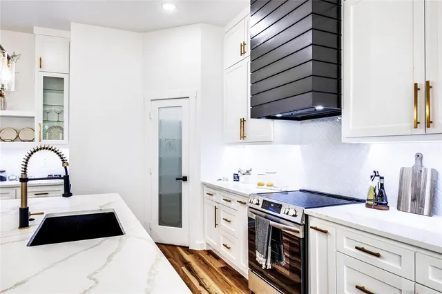 a view of an empty room