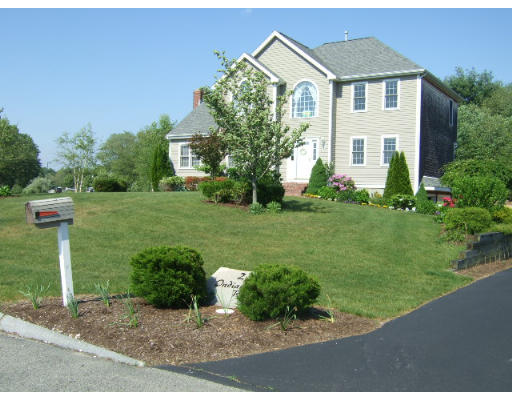 2 Indian Ridge Bridgewater, MA 02324 - Photo 1 of 12 Gallery Image 1