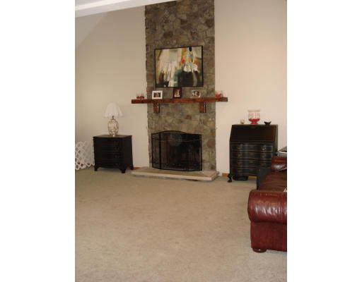2 Indian Ridge Bridgewater, MA 02324 - Photo 4 of 12 Gallery Image 4