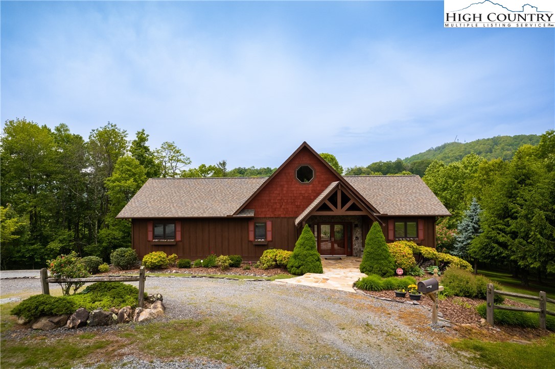 219 Apache Lane Boone, NC 28607 - Photo 3 of 48 Gallery Image 3