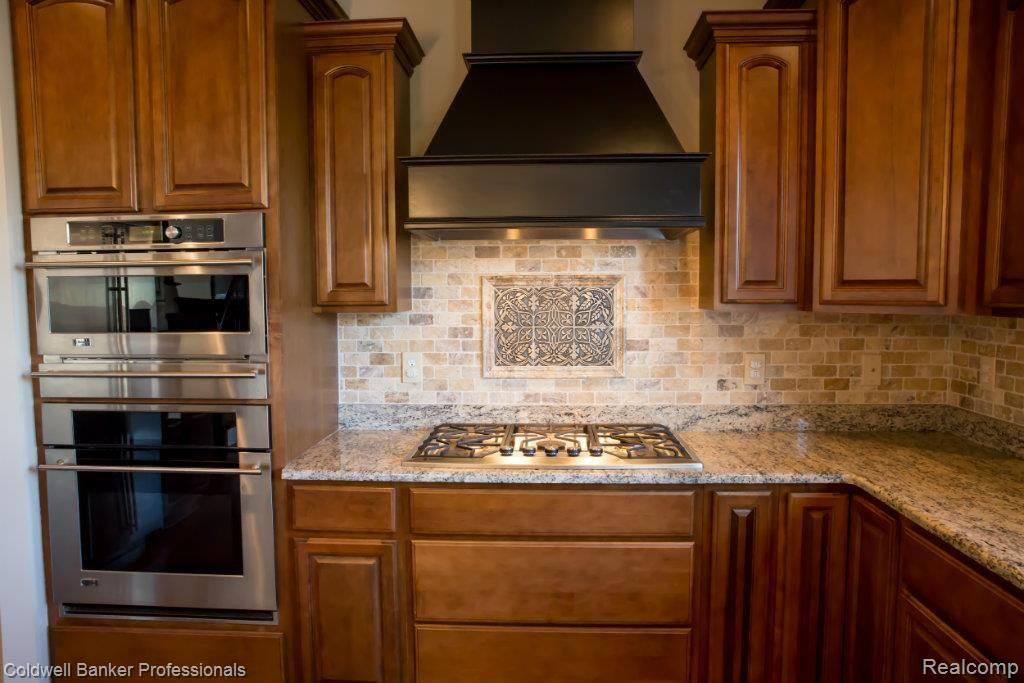 2858 Ambleside Court Rochester, MI 48306 - Photo 12 of 30 Leslies+10-19-14+house-2347.jpg