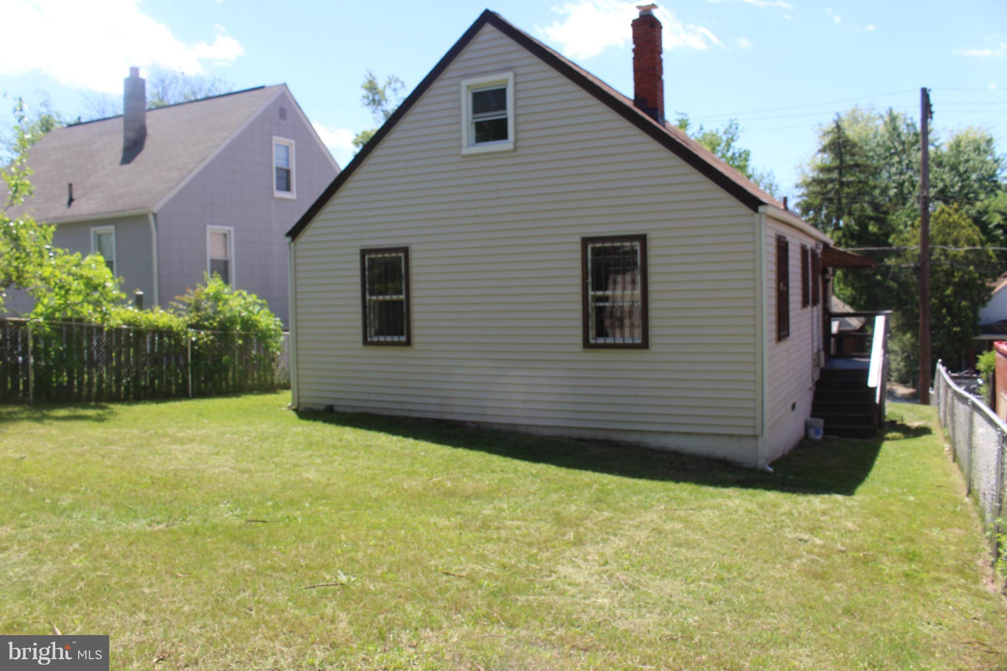 Exterior (Rear)