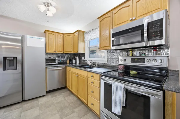 $339,000 | 105 24th Avenue North, Fargo, ND 58102