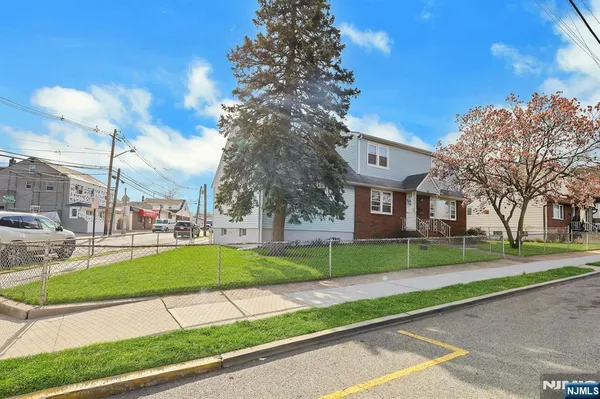 $765,000 | 264 Lincoln Place, Garfield, NJ 07026